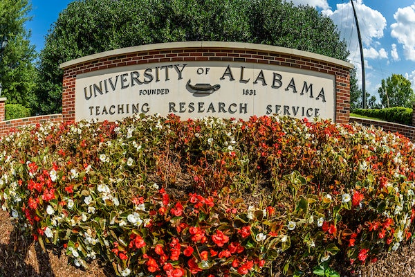 the entrance sign of the university of alabama